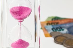 安全投資のための不動産クラウドファンディングに必要な登録書類は？