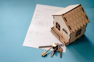 安全投資としての不動産クラウドファンディングの利回り比較はどうなっている？